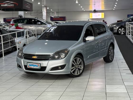 CHEVROLET VECTRA 2.0 MPFI GT-X HATCH 8V FLEX 4P AUTOMÁTICO CHEVROLET VECTRA 2.0 MPFI GT-X HATCH 8V FLEX 4P AUTOMÁTICO